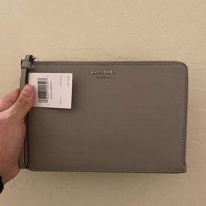 Kate Spade Large zip-wristlet
